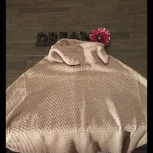 Womens Avenue Sweater Poncho